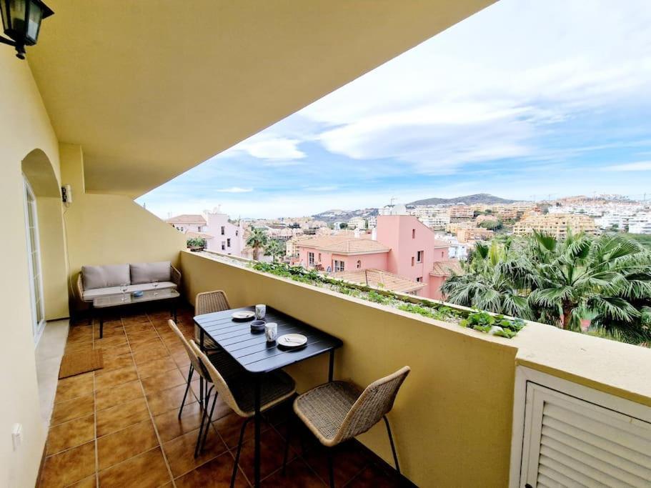 Royal Golf View: 2Br, Pools & Ac Apartment Sitio de Calahonda Luaran gambar
