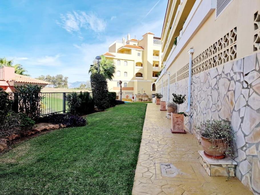 Royal Golf View: 2Br, Pools & Ac Apartment Sitio de Calahonda Luaran gambar