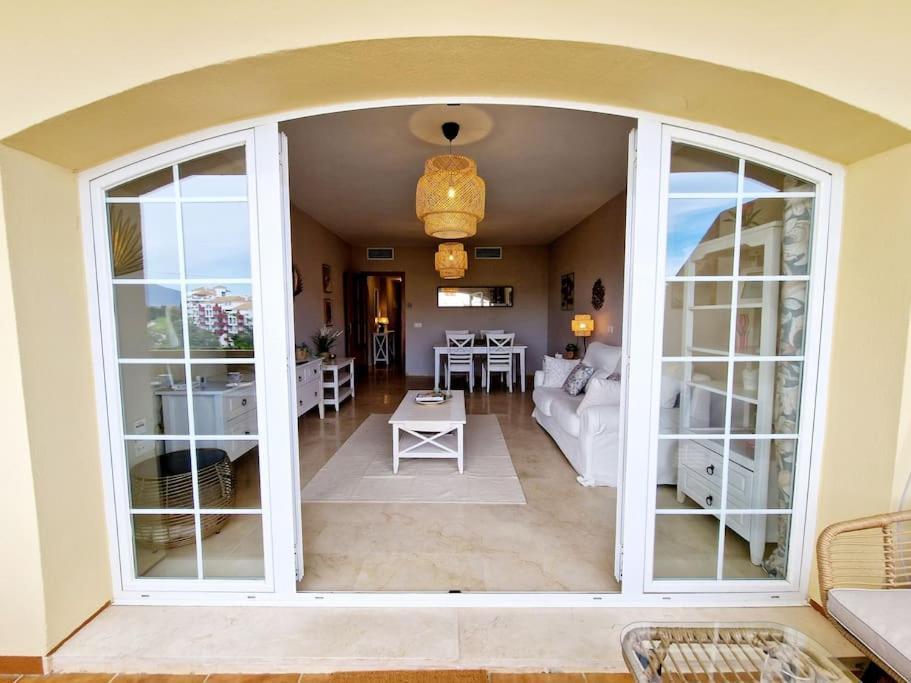 Royal Golf View: 2Br, Pools & Ac Apartment Sitio de Calahonda Luaran gambar