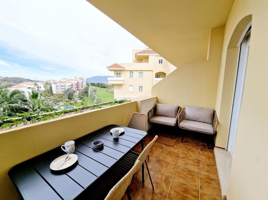 Royal Golf View: 2Br, Pools & Ac Apartment Sitio de Calahonda Luaran gambar
